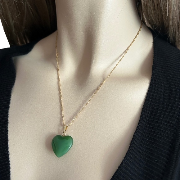 3-D Heart of Glass Pendant Necklace Exotic Jade Water Wave Gold Plate Chain - Picture 4 of 9